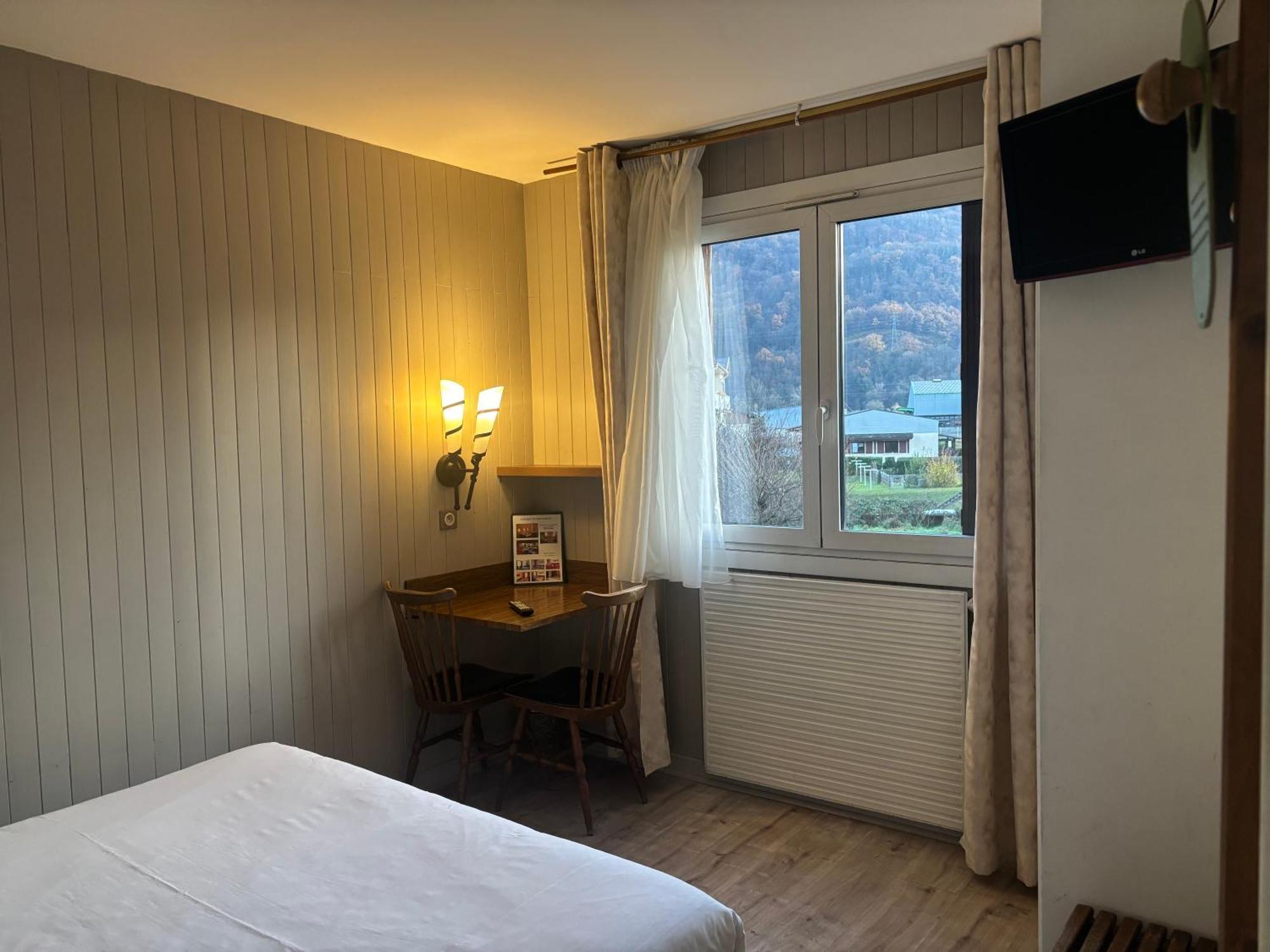 Auberge De Costaroche Albertville Eksteriør billede