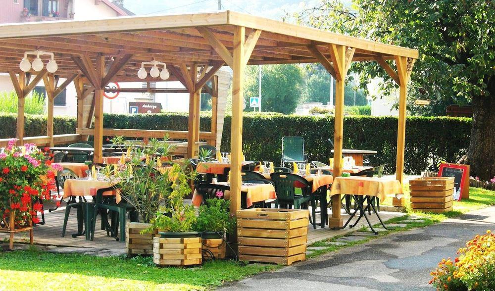 Auberge De Costaroche Albertville Eksteriør billede