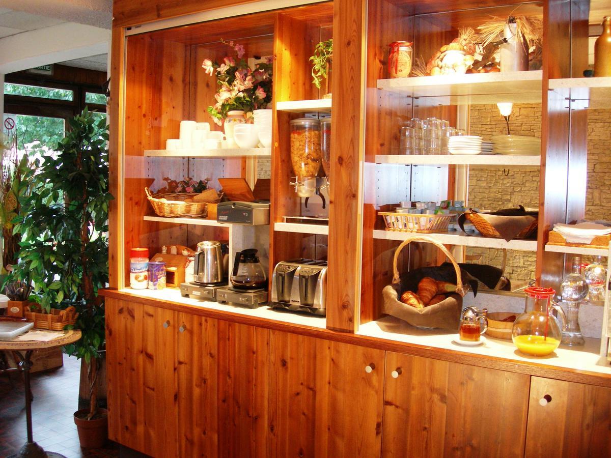 Auberge De Costaroche Albertville Eksteriør billede