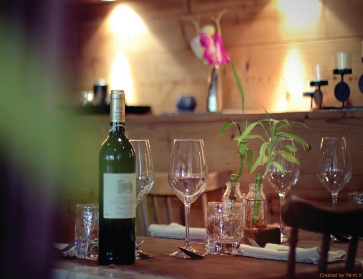 Auberge De Costaroche Albertville Eksteriør billede