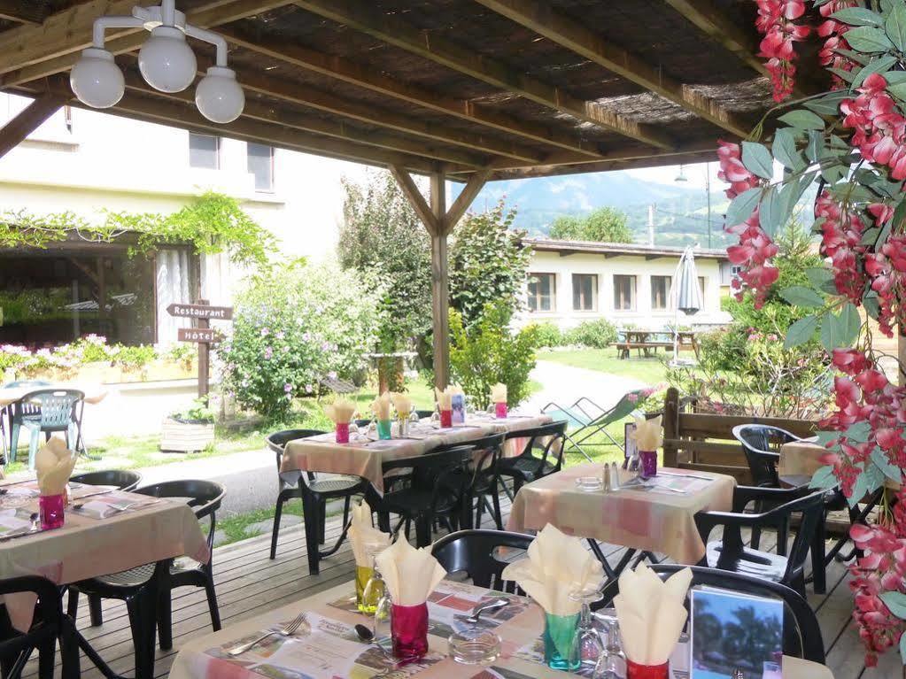 Auberge De Costaroche Albertville Eksteriør billede